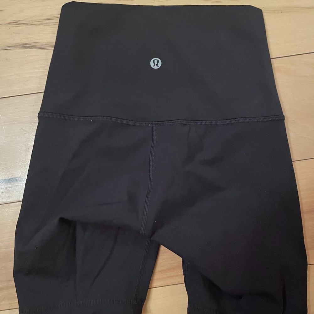 COPY - lululemon shorts 6”